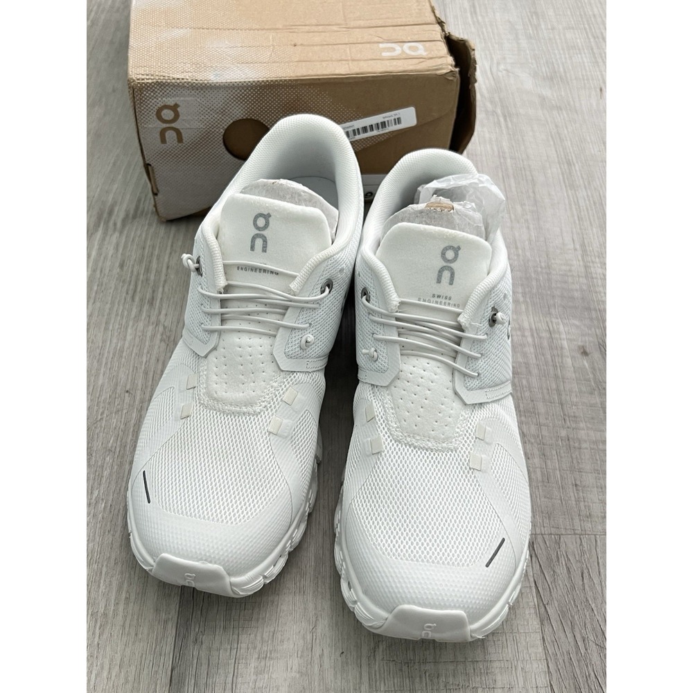 NEW On Cloud Cloud 5 Running Shoes All White Womens 59.98902 Size 9.5 - Picture 6 of 10
